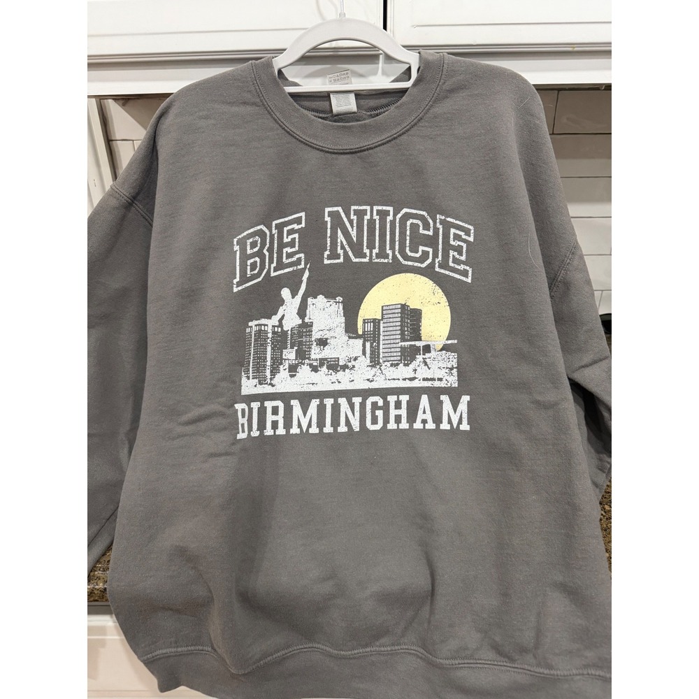 Gildan‎ Birmingham Skyline Graphic Sweatshirt Crewneck Pullover Gray Large